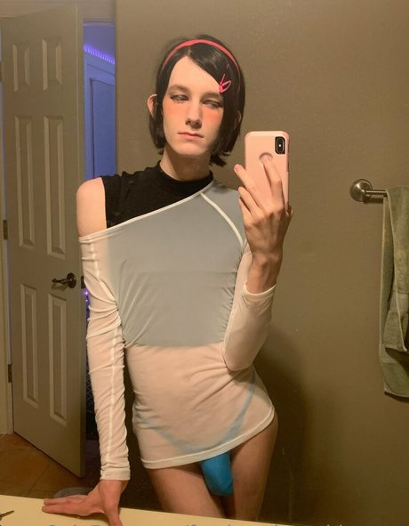Femboycherryblossom