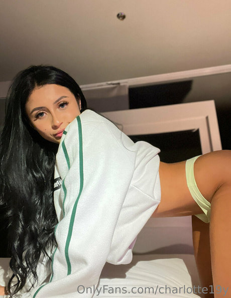 Charlotte19y