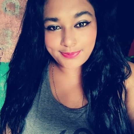 Jeannette Castellanos