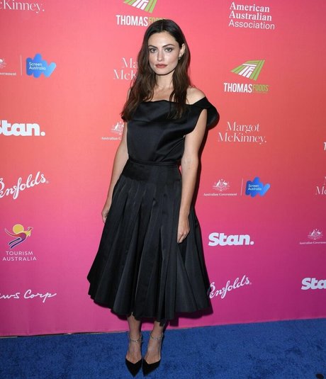 Phoebe Tonkin