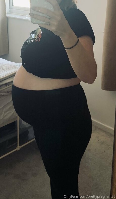Prettypregnant35