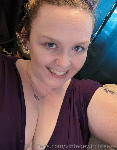 Vintagewitchteaze
