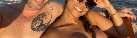 Una Pareja De Locos En Este Mundo