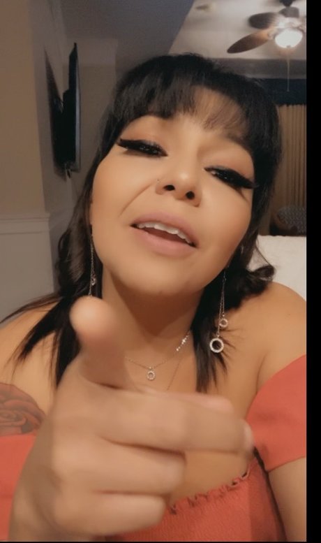 Lareinadelsur Mariela