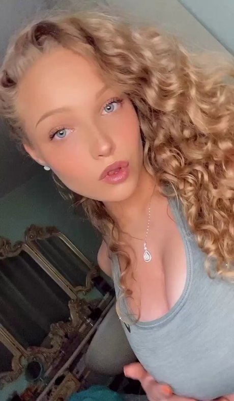 Evie And Ellie Erikson