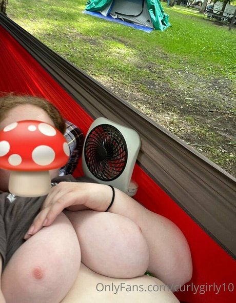 Curlygirly10