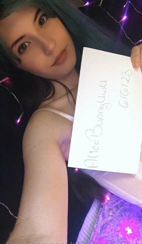 Alicebunnyuwu