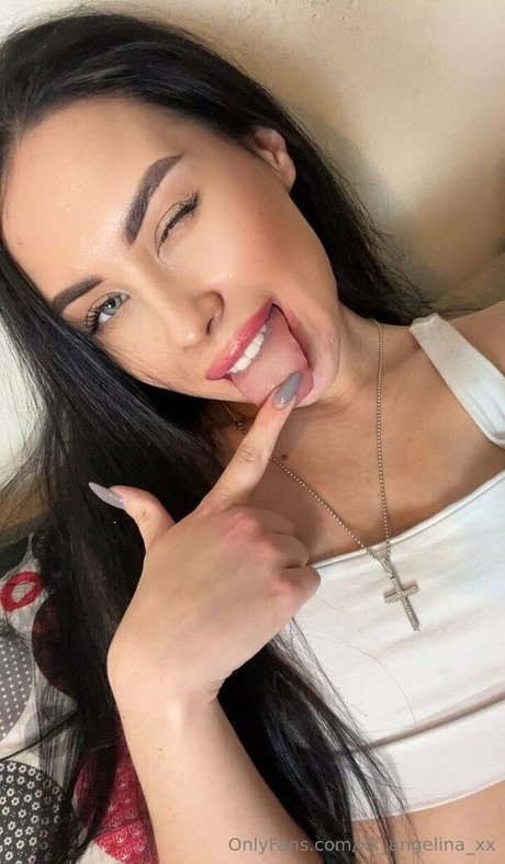 Xxangelinaxx