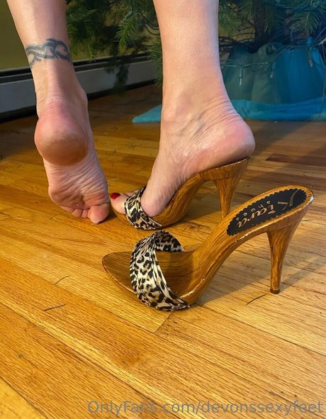 Devonssexyfeet