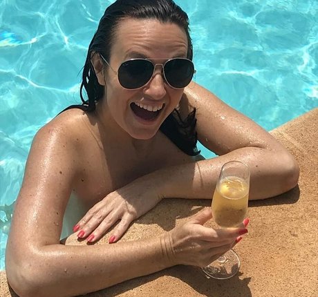 Tv Shopping Presenters