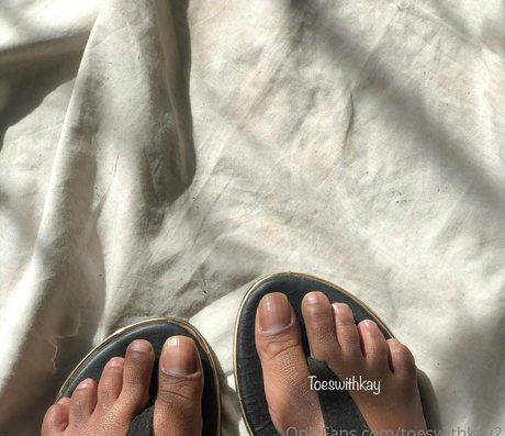 Toeswithkay2
