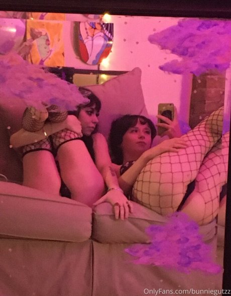 Bunniegutzz