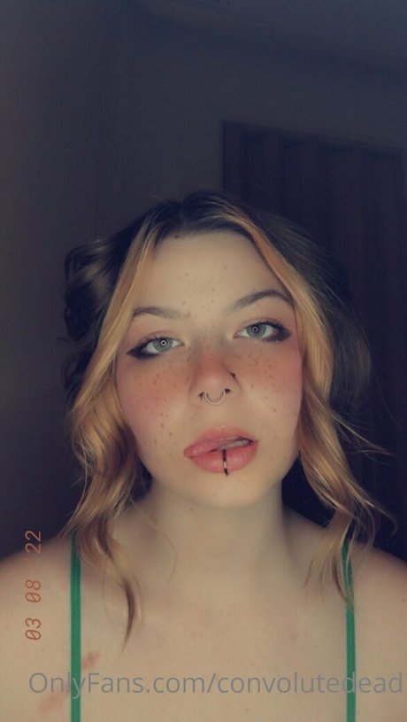 Convolutedead