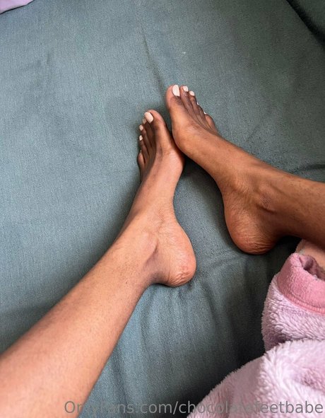 Chocolatefeetbabe