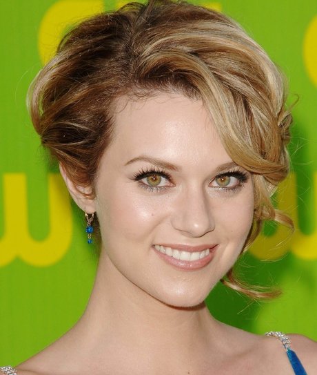 Hilarie Burton