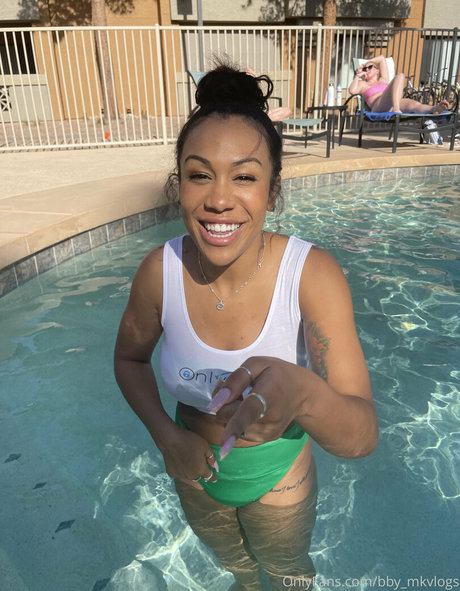 Thatonegirlmikeyvlogs