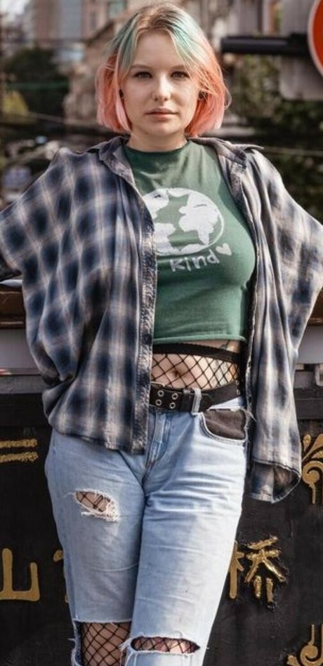 Weronika Truszczynska