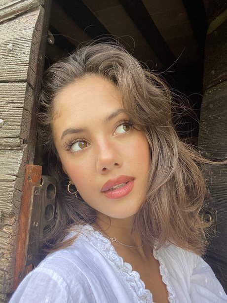 Saoirse Alicia Behzadi