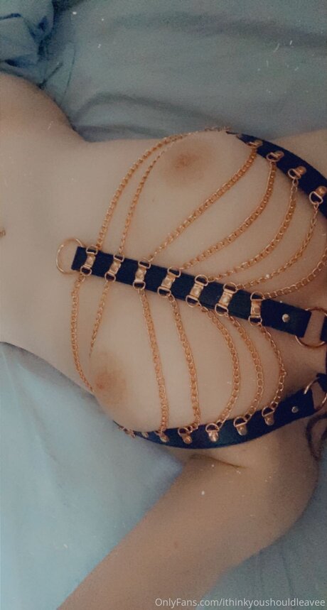 Ithinkyoushouldleavee