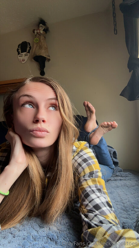 Beckybooktoes