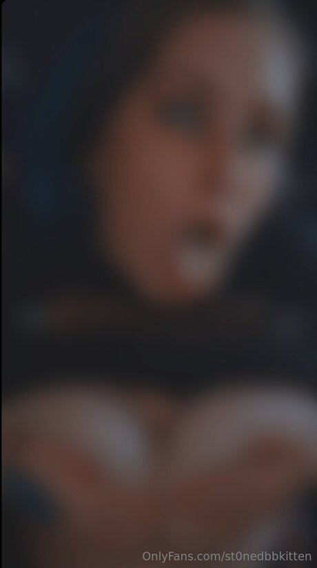 St0nedbbkitten
