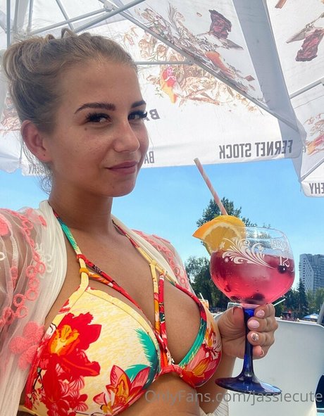 Jassiecute