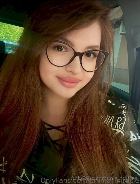 Mia Ts Free