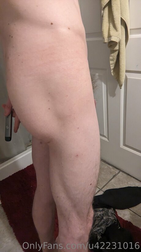 U42231016  nude leaked OnlyFans photo