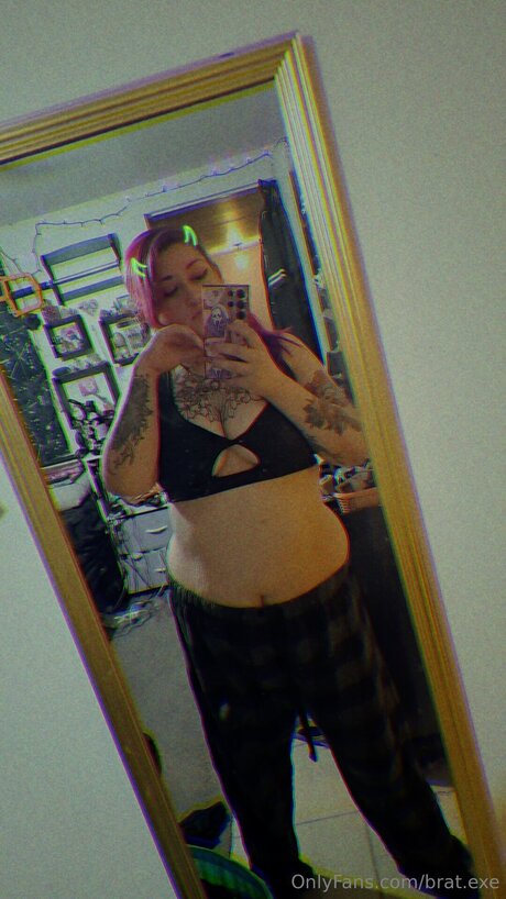 Bigtiddygothmommyuwu