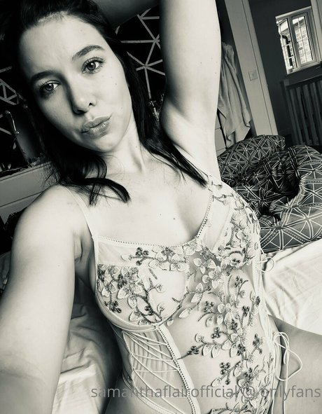 Samanthaflairofficial