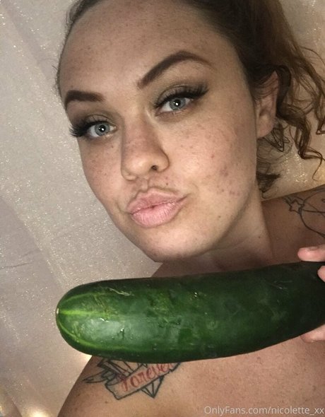 Nicolettexx