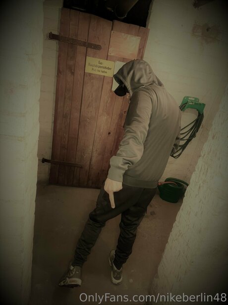 Nikeberlin48