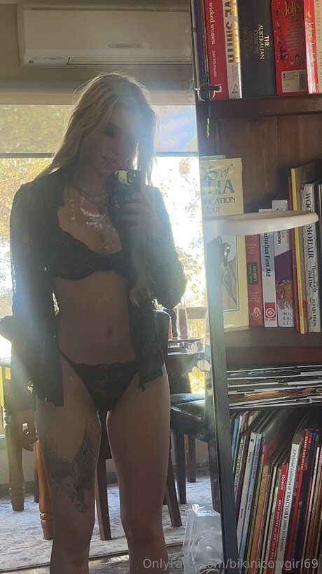 Bikinicowgirl69
