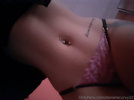 Danielacurvy22