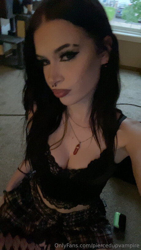 Piercedupvampire