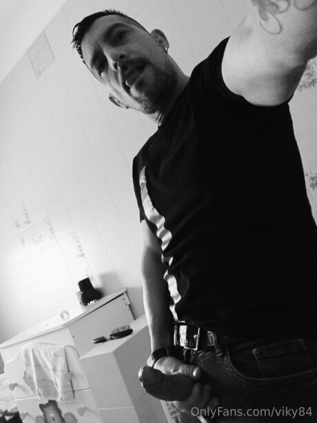 Viky84