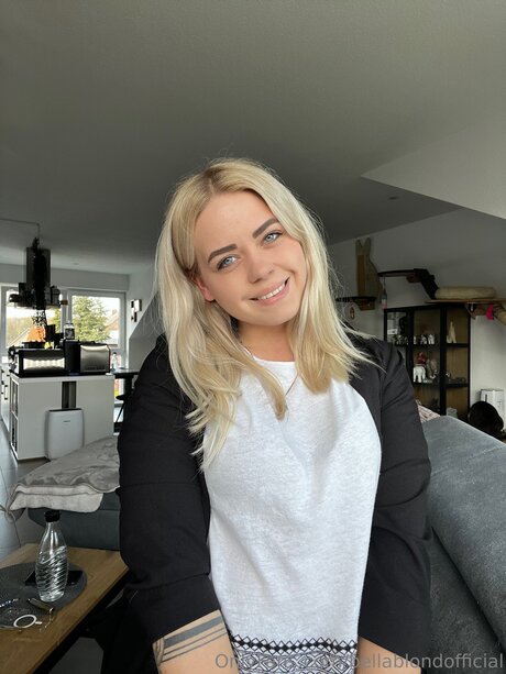 Bellablondofficial