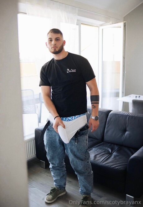 Scotybrayanx