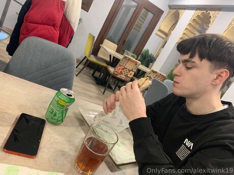 Alexitwink19