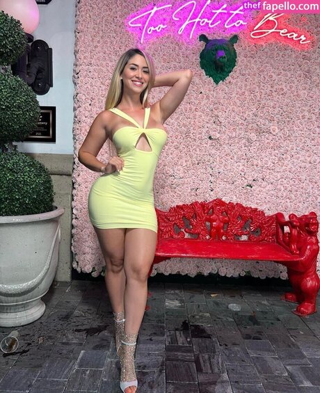 Maricel Freire Hotwife