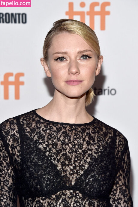 Valorie Curry