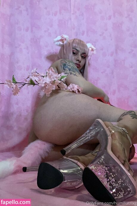 Humiliatrixg