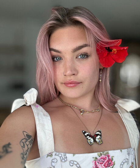 Sophia Spit  20 Tribute