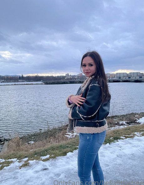 Bellalittlefree22
