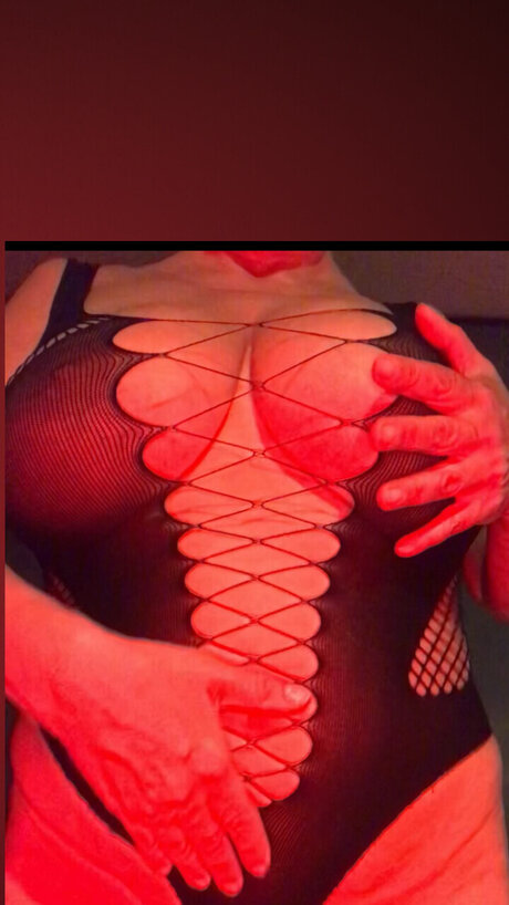 Anna Oliivia Venezuela 