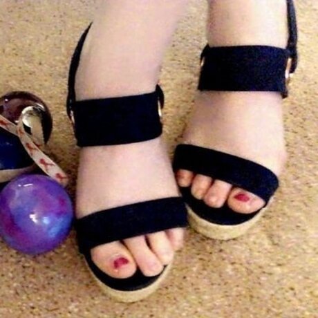 Lil Miss Pretty Feet