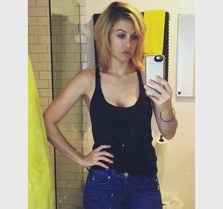 Iliza Shlesinger