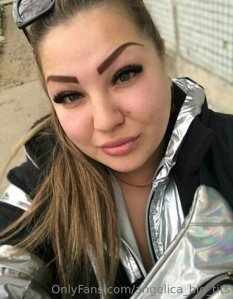 Angelicabigtits