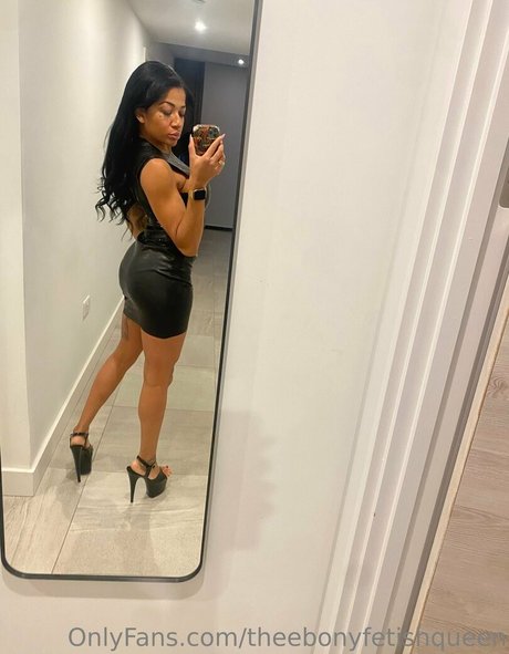 Theebonyfetishqueen