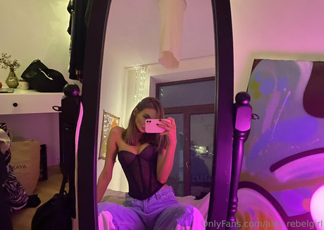 Alexrebelgirl